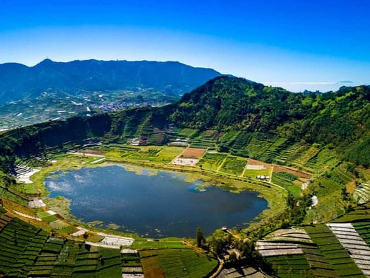 Dieng Plateau with Sikunir Sunrise Full-Day Tour, photo 5