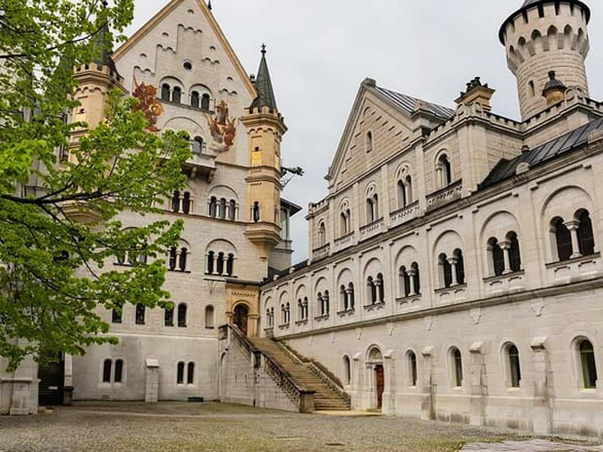Private Day Trip: Munich to Neuschwanstein Castle, Local driver in Germany, photo 3