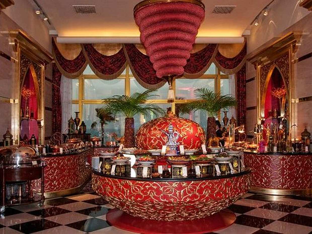 Dubai: Tour por dentro del Burj Al Arab (hotel de 7 estrellas) con almuerzo y traslados en los Emiratos Árabes Unidos.
