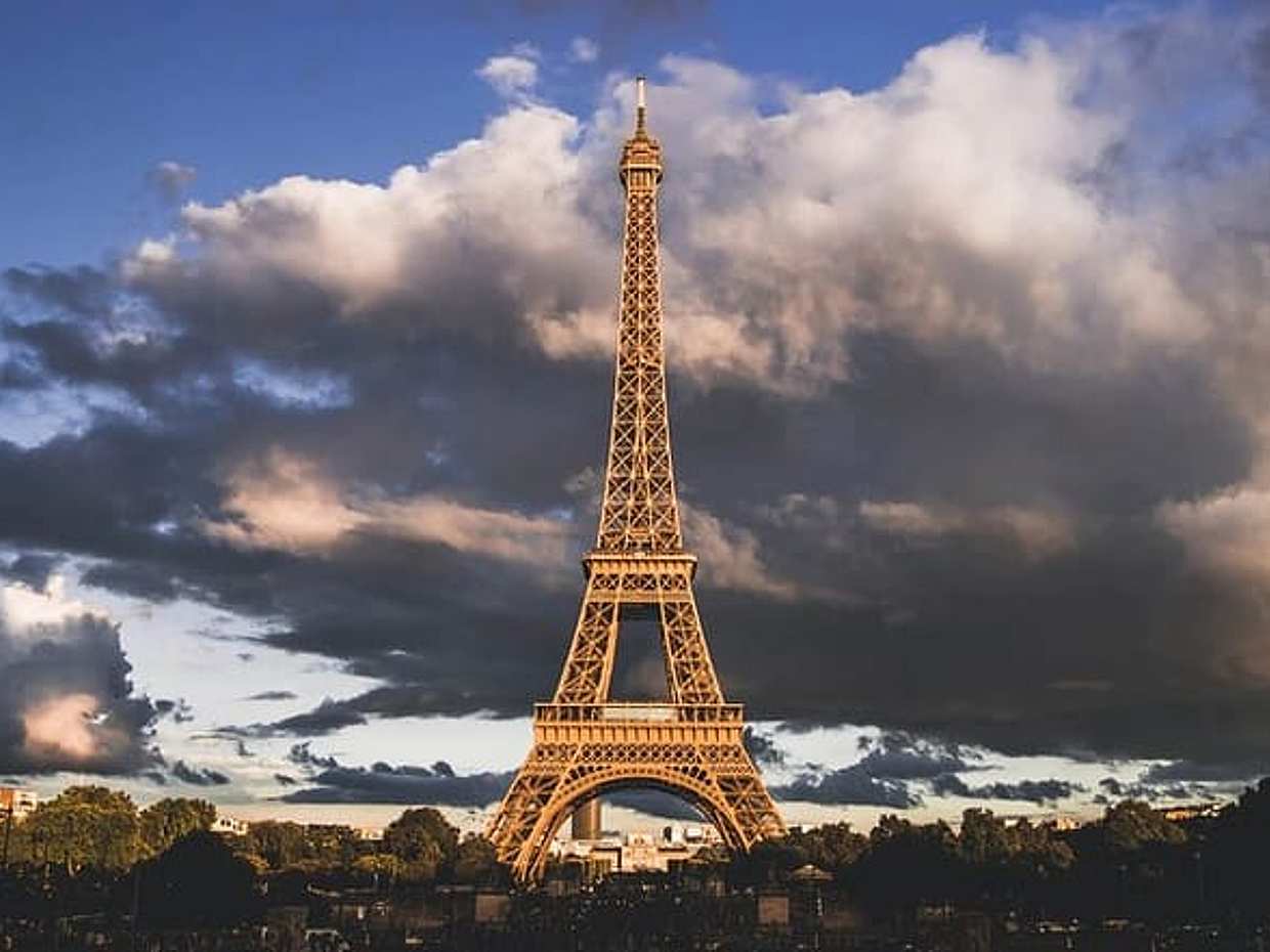 Eiffel Tower Summit with a Bottle of Champagne, photo 3