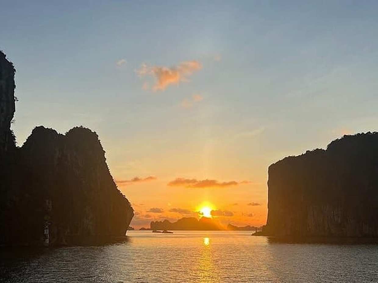 Luxusní soukromá jachta Prozkoumejte úchvatnou krásu zálivu Halong ve Vietnamu, Ha Long, photo 5