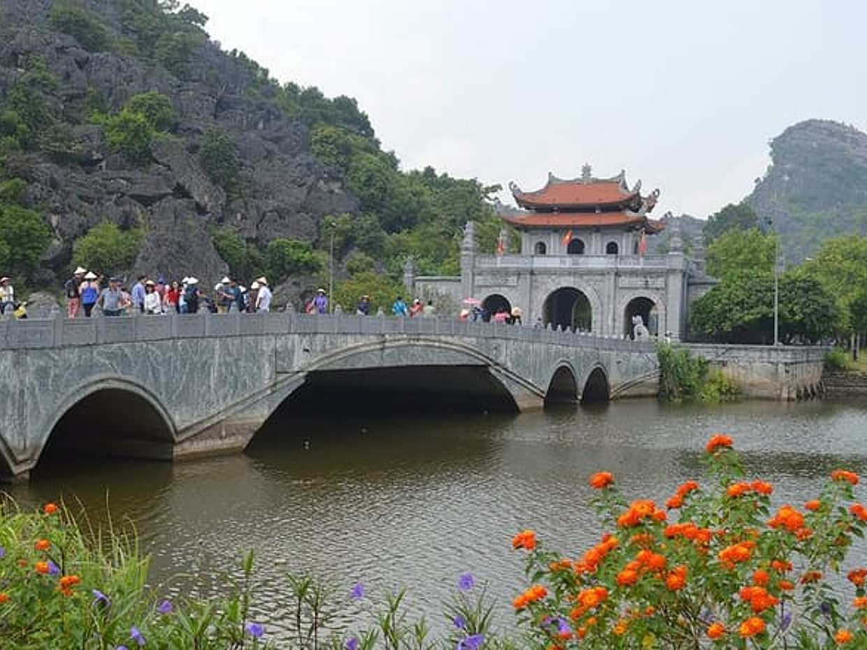 Day Trip to the Ancient Capital of Ninh Binh from Hanoi, photo 4