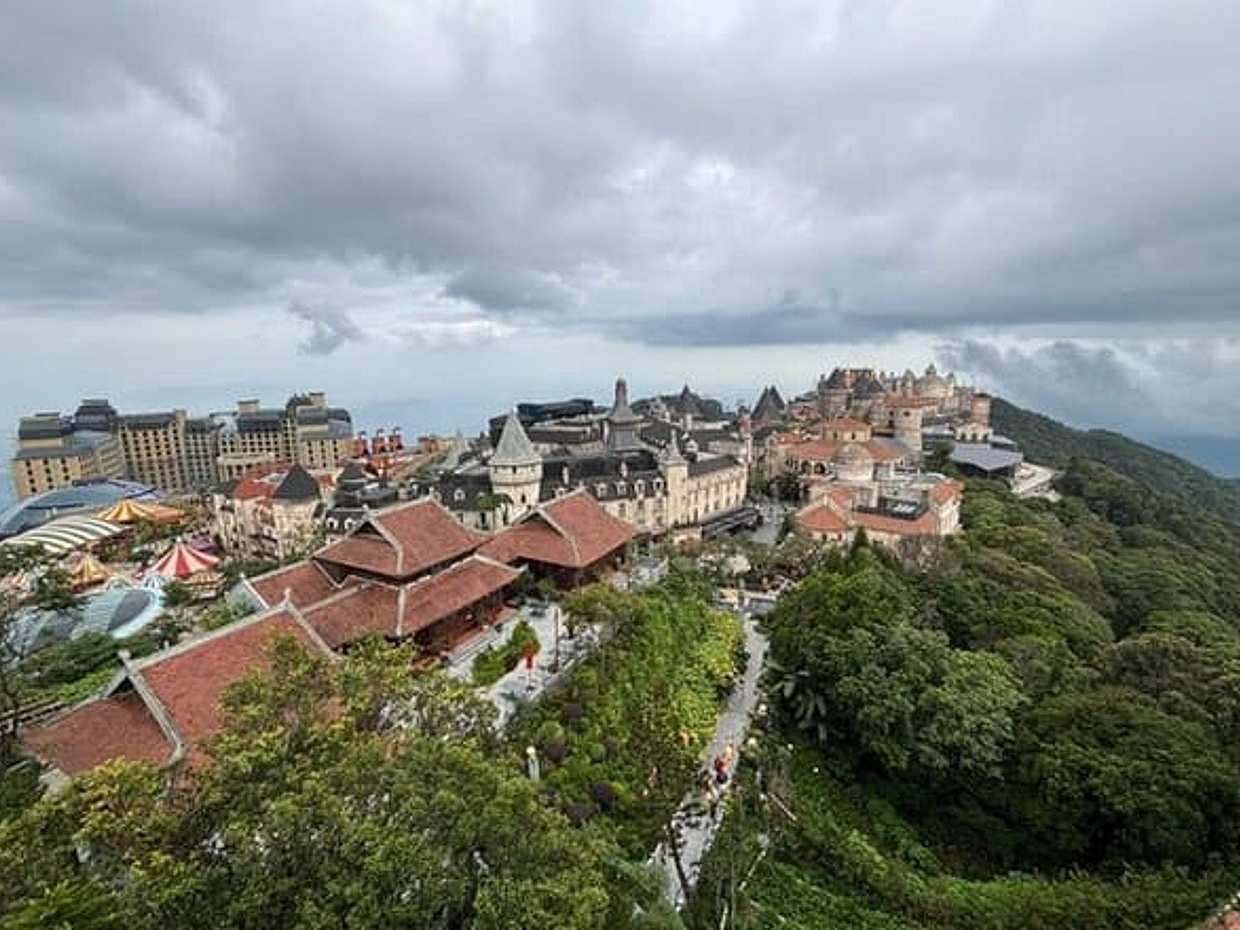 Da Nang Ba Na Hills Night Private Tour Guide & Car, Vietnam, photo 4