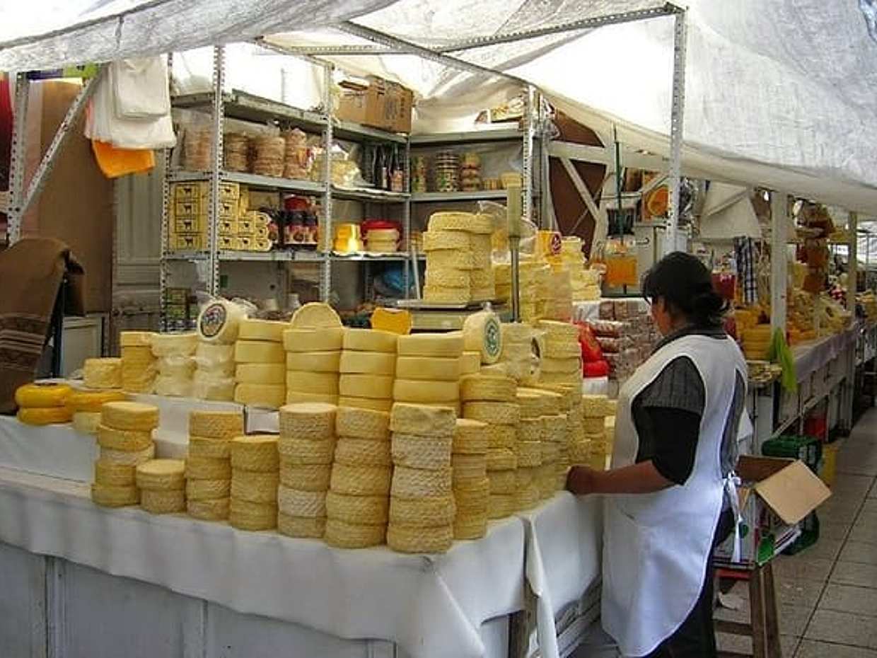 San Camilo Market Walking Tour, photo 4