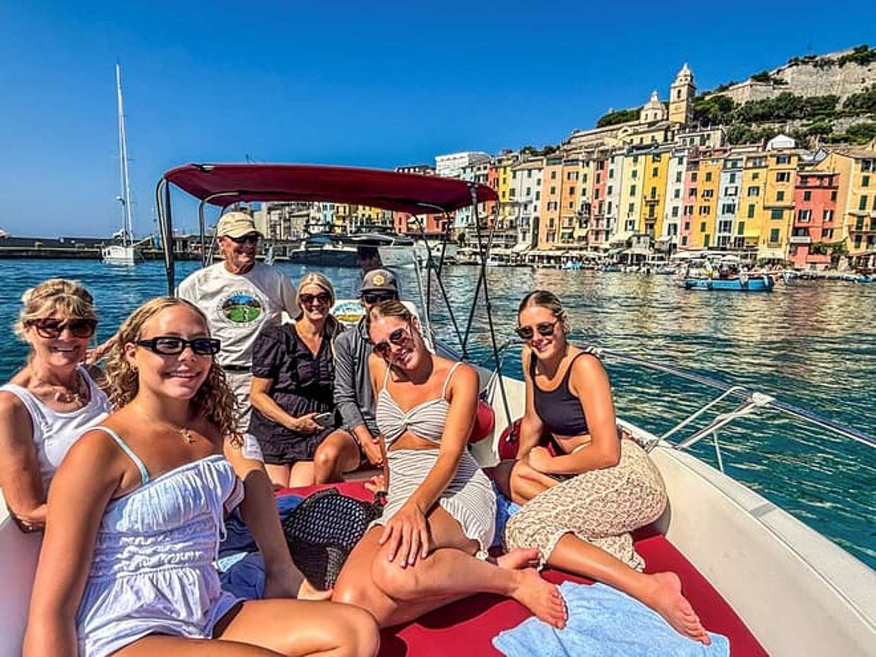From La Spezia: 5 Terre Full Day Boat Tour, photo 2