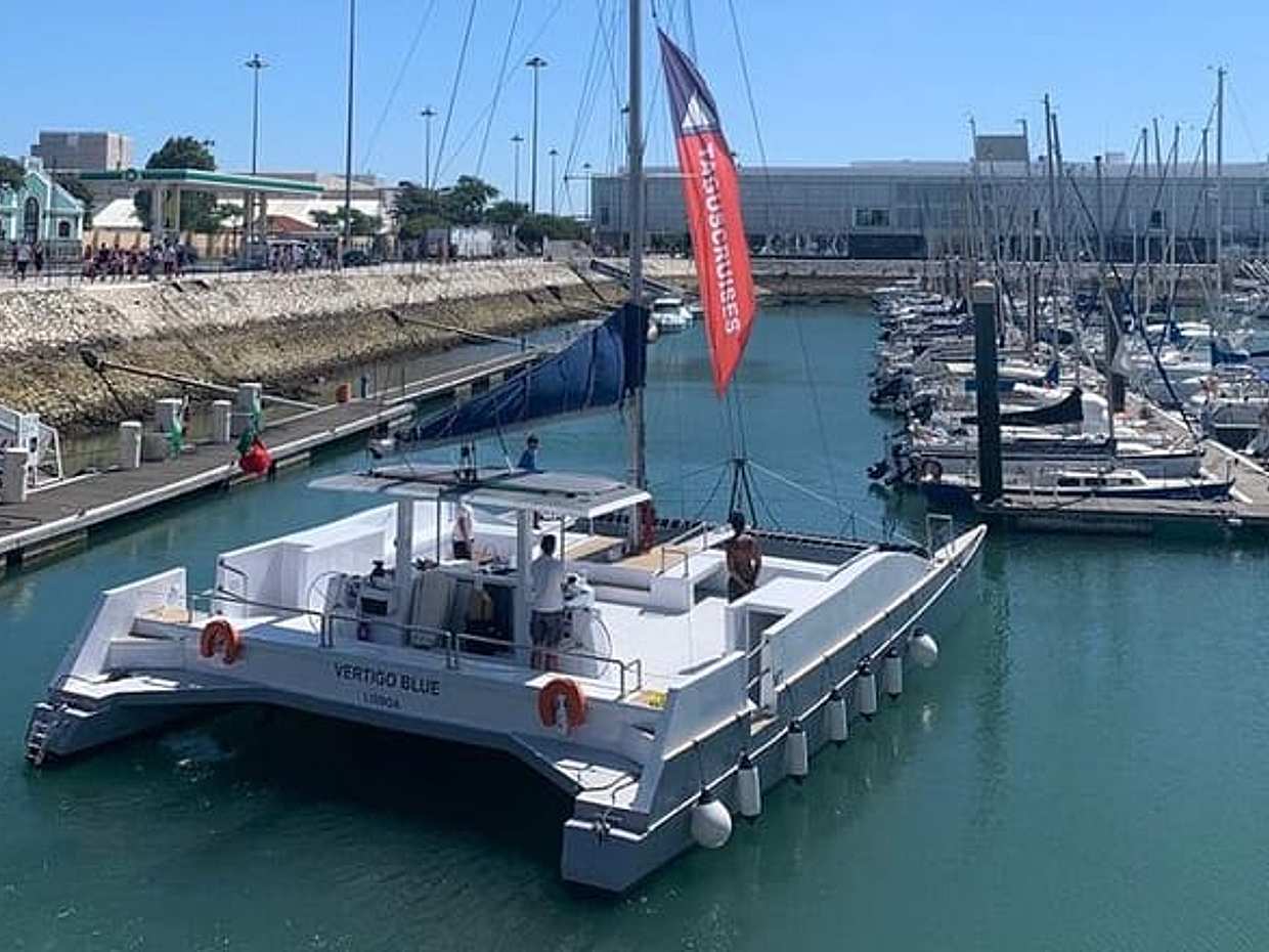 2H Catamarã Privado à Vela "Vertigo" Tour em Lisboa até 18pax em Portugal, photo 5