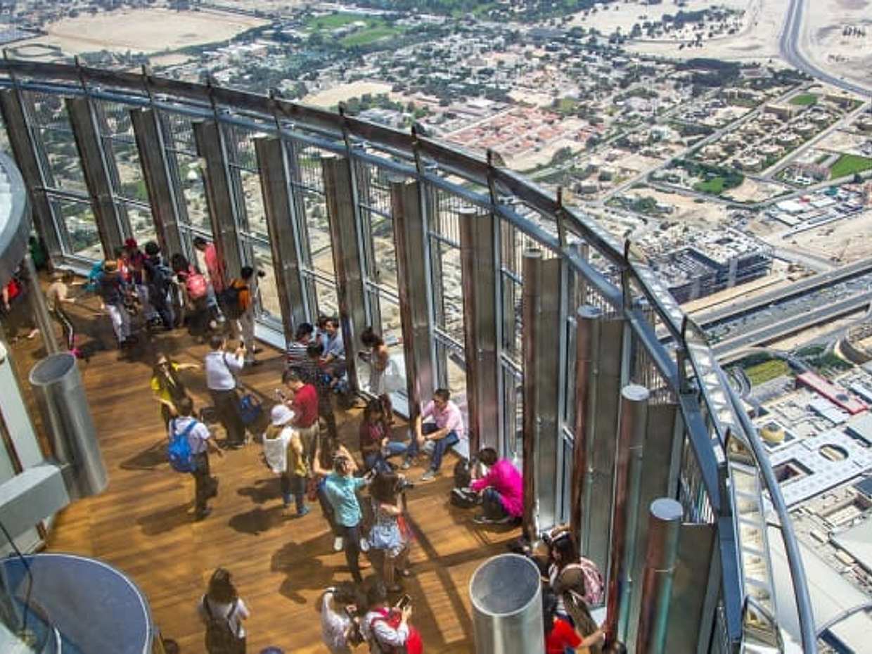 Dubai Mall Shopping, Burj Khalifa 148th floor & Musical Fountain Show with Lake Ride with private transfers in United Arab Emirates, photo 4