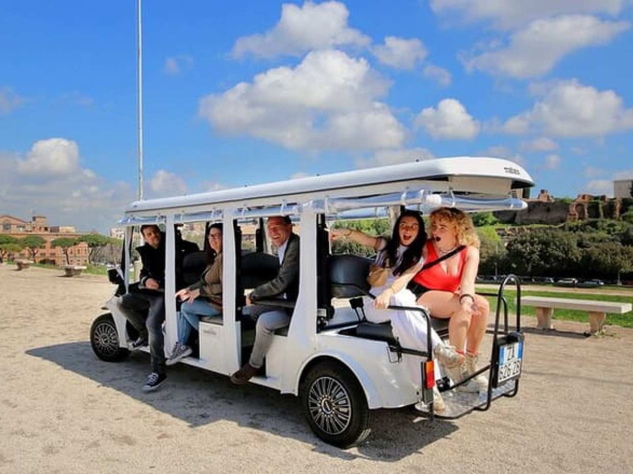 Tour of Rome in 7 Seater Golf Cart, photo 2