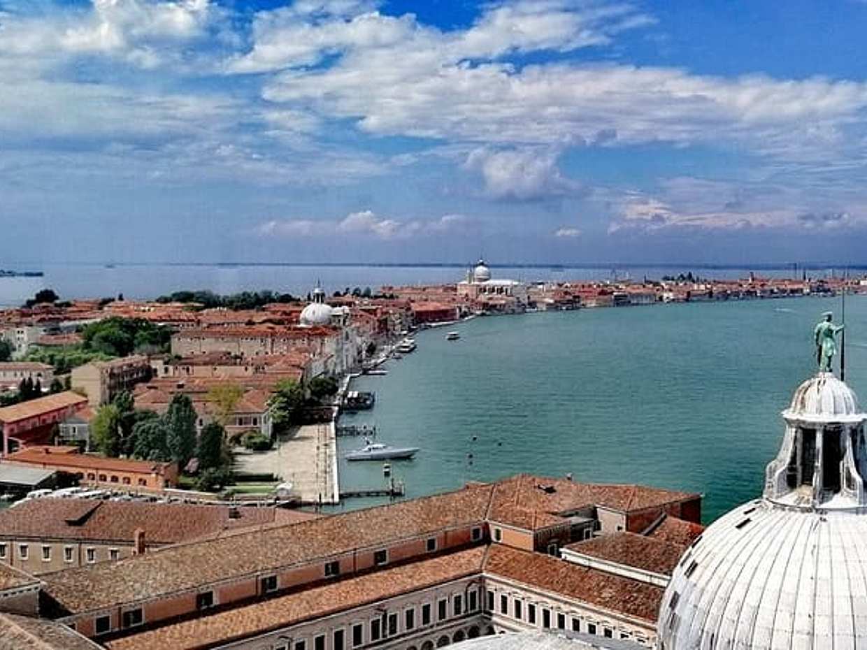 Giudecca Island: Private Walking Tour in Venice
