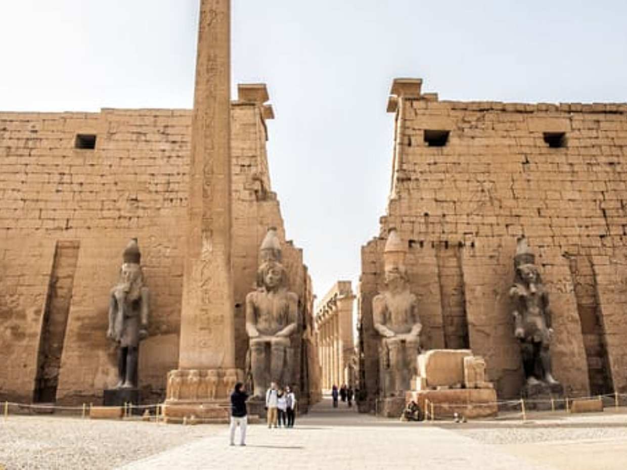 Private Day Tour To Valleys and Temples In Luxor From Cairo