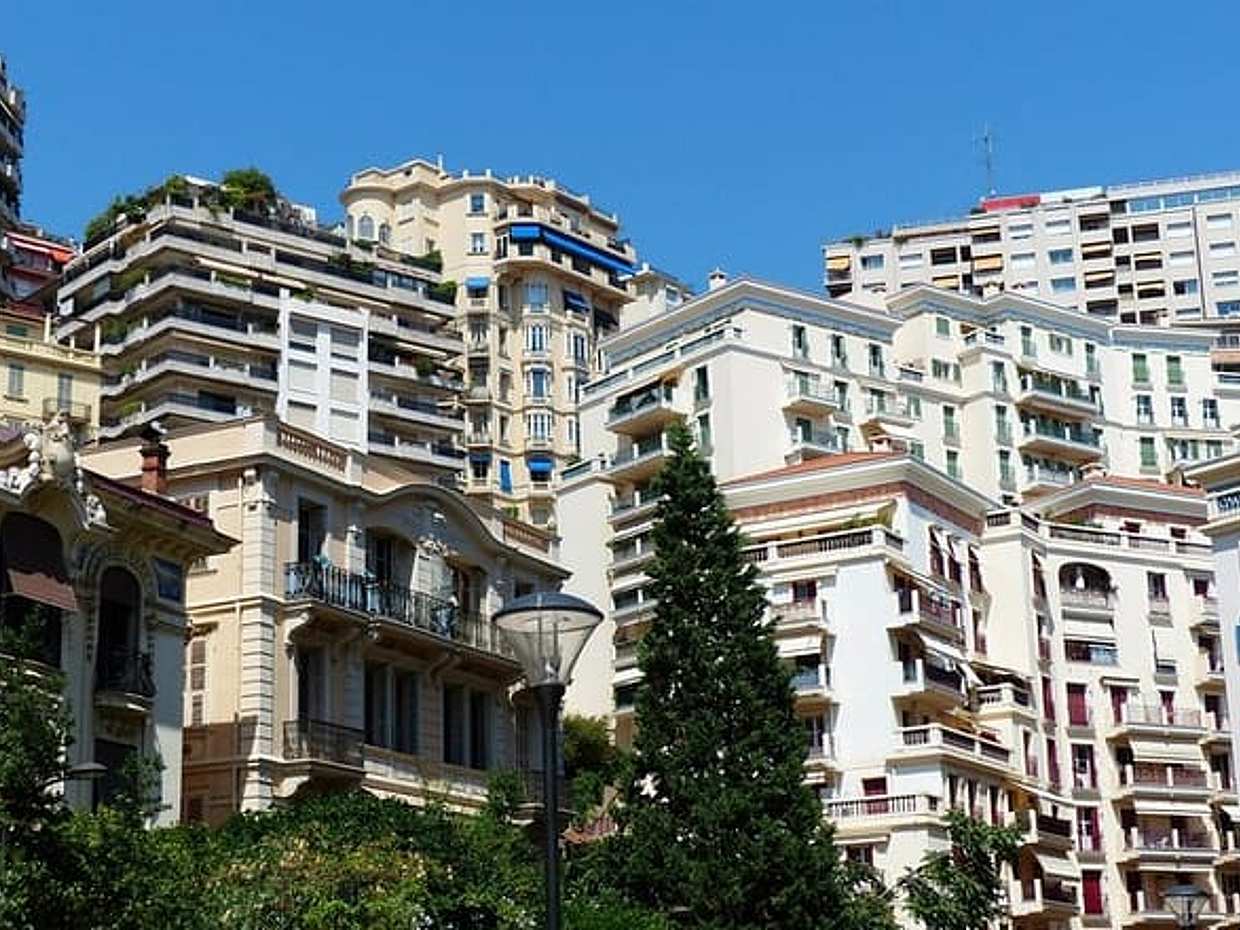 Torino'dan Monako'ya Özel Transfer, İtalya'daki Savona'da 2 Saatlik Duraklama, Torino