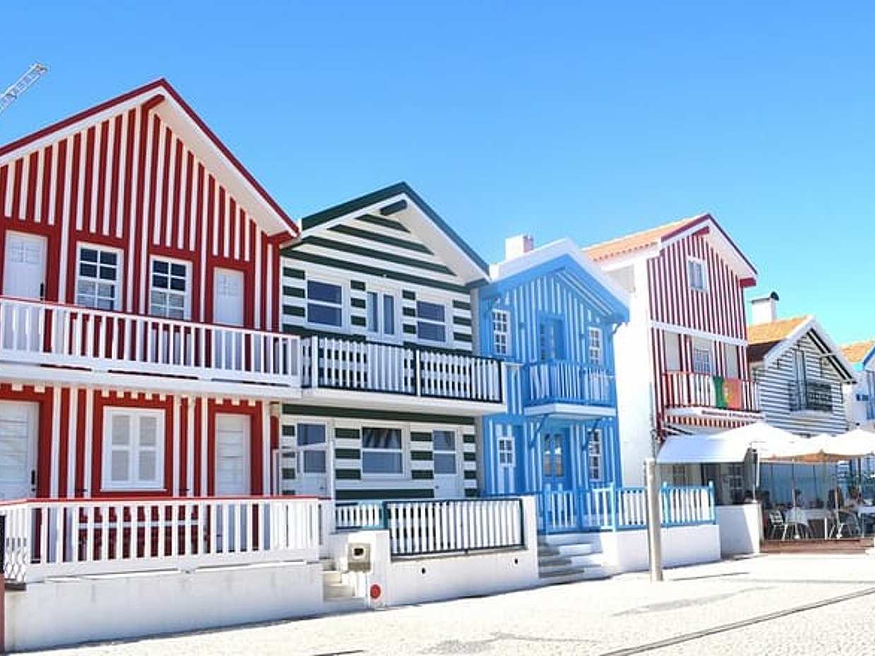 Private Day Trip From Porto To Aveiro & Coimbra, Local Driver in Portugal, photo 4