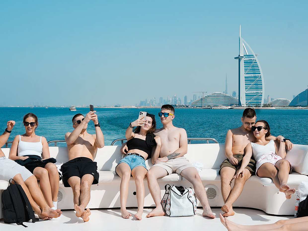 مجموعة رحلات اليخوت الفاخرة مع وجبة إفطار في الإمارات العربية المتحدة، دبي هاربور.
, photo 2