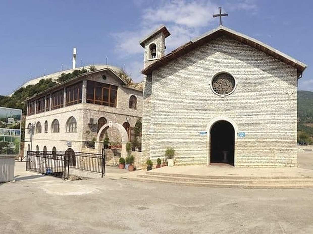 "Visite de pèlerinage d'une demi-journée à l'église Saint-Antoine depuis Tirana en Albanie", photo 2