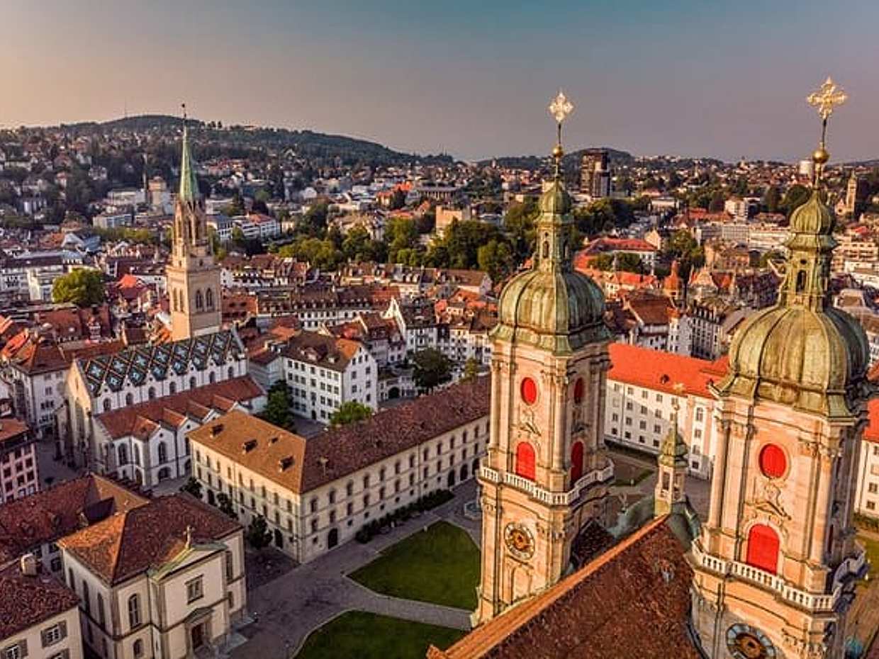 Privater Transfer: Zürich nach St. Gallen, 2 Stunden Aufenthalt im Schloss Kyburg in der Schweiz, Zürich
