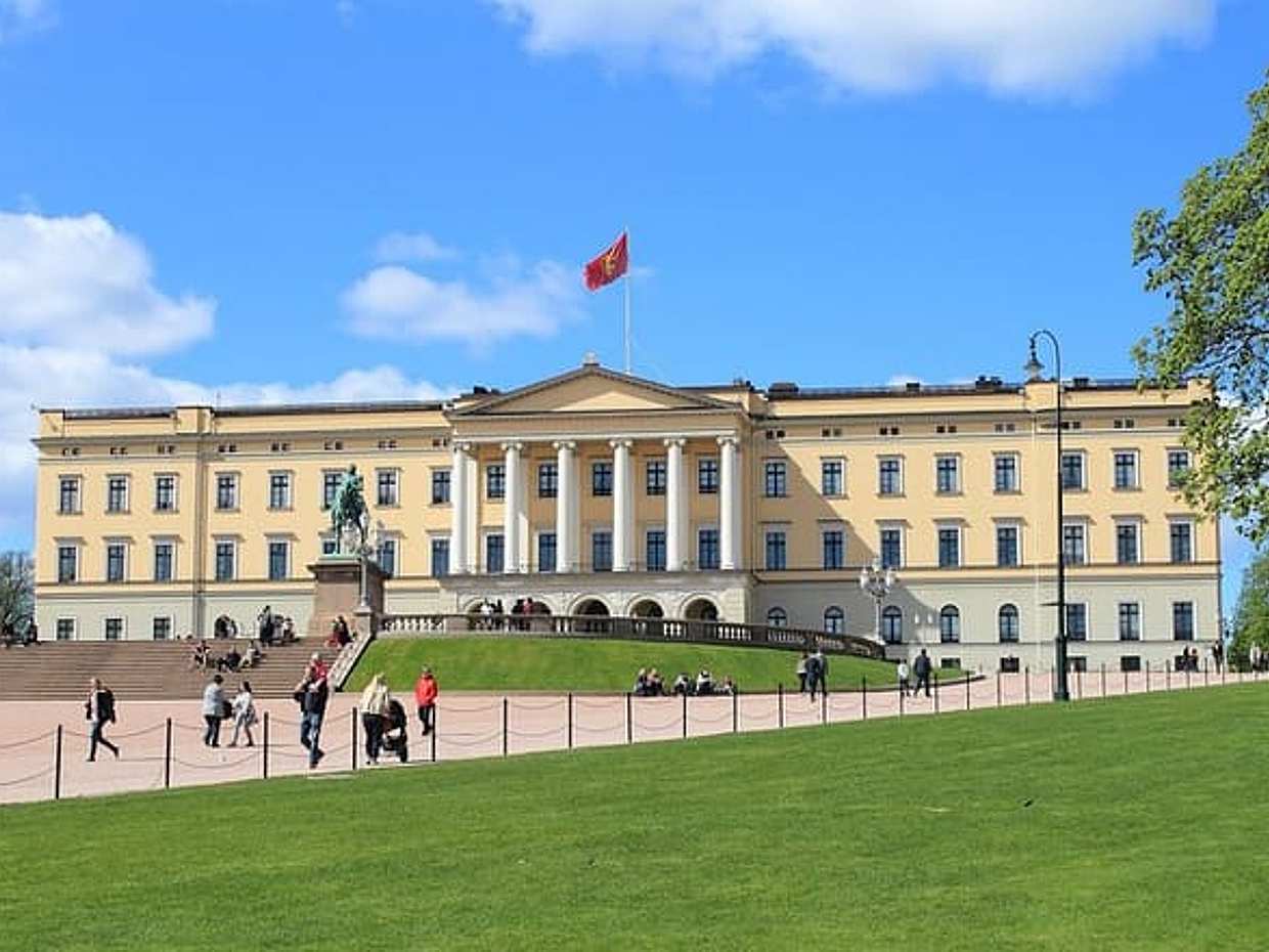 Privé Transfer Van Oslo Naar Kristiansand Met een Stop van 2 Uur in Noorwegen