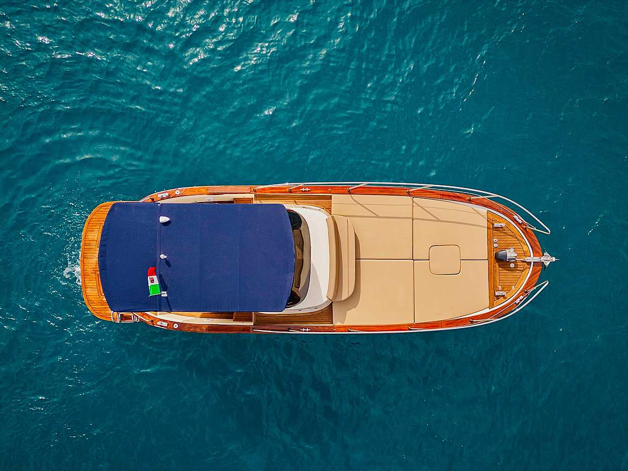 ดูและล่องเรือไปตามชายฝั่ง Amalfi จากเนเปิลส์ในอิตาลี
, photo 2