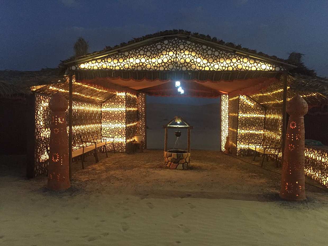 Abu Dhabi: 6 horas de Safari no Deserto com BBQ, Passeio de Camelo e Sandboarding, photo 3