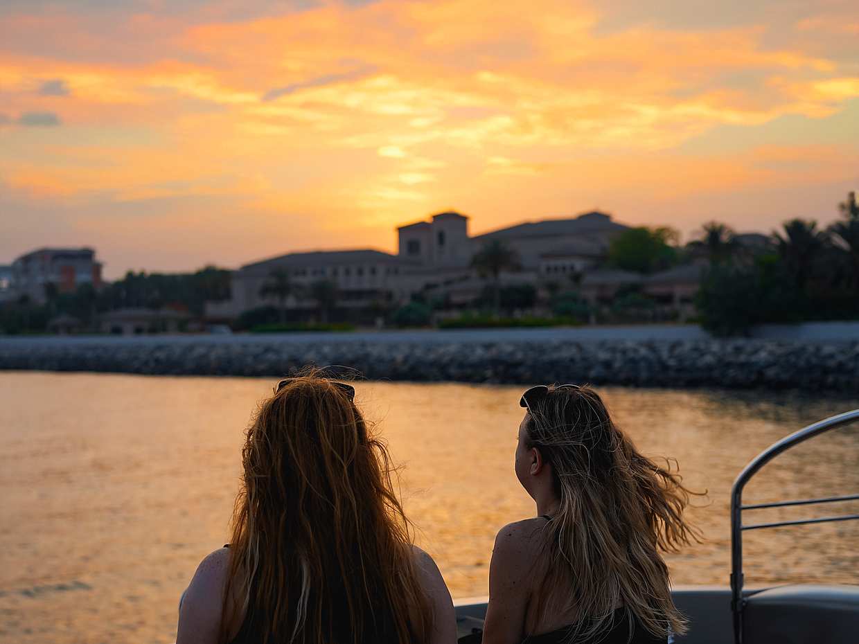 Luxury Sunset Group Cruise with Live BBQ in United Arab Emirates, Dubai Harbour, photo 2