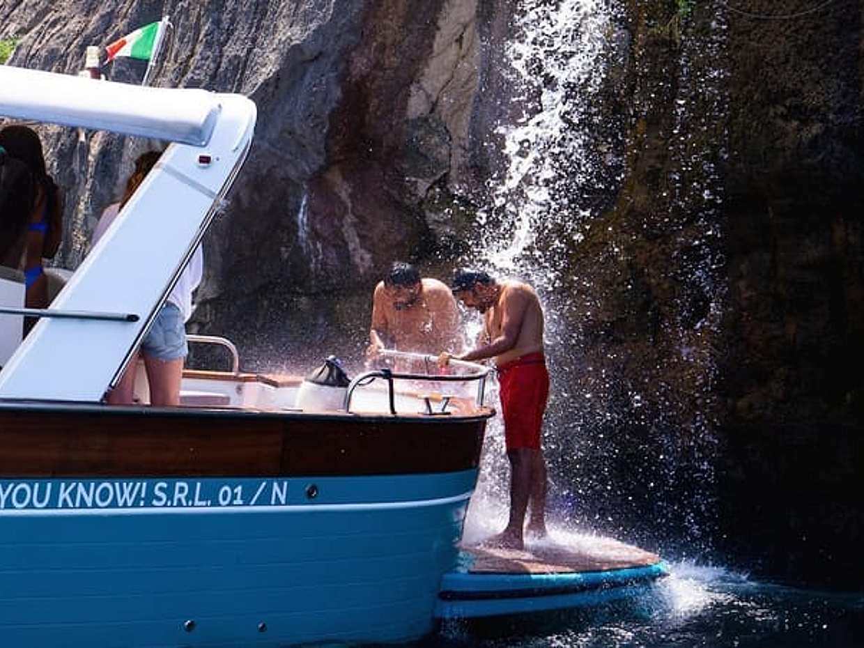 Private tour by boat of Capri Island with Sorrentine Gozzo from Sorrento, photo 2