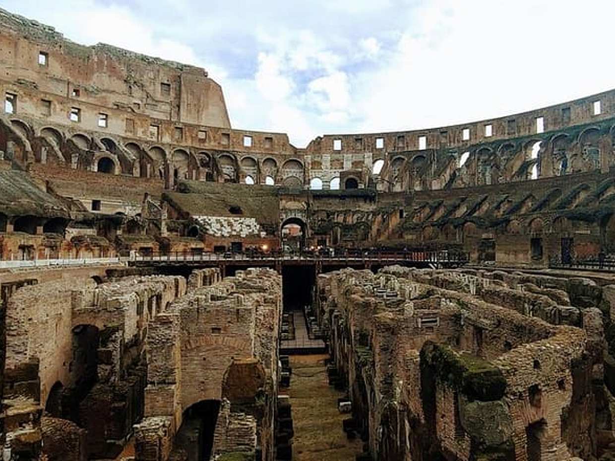 Roma: Visita guiada al Coliseo con el Foro Romano y el Monte Palatino en Italia, photo 4