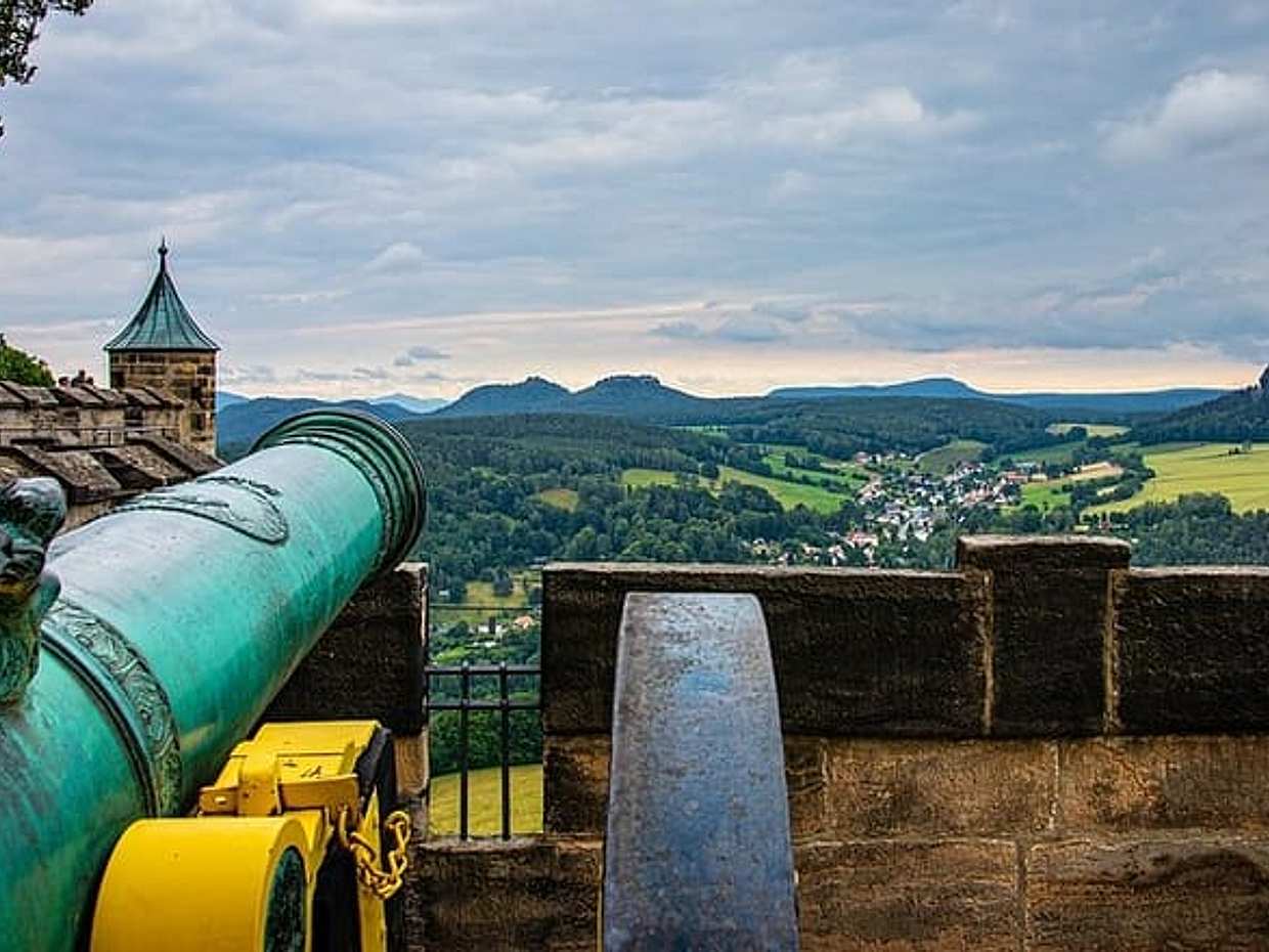 Soukromá prohlídka z Prahy do Terezína, Königsteinu a Drážďan v České republice, photo 2