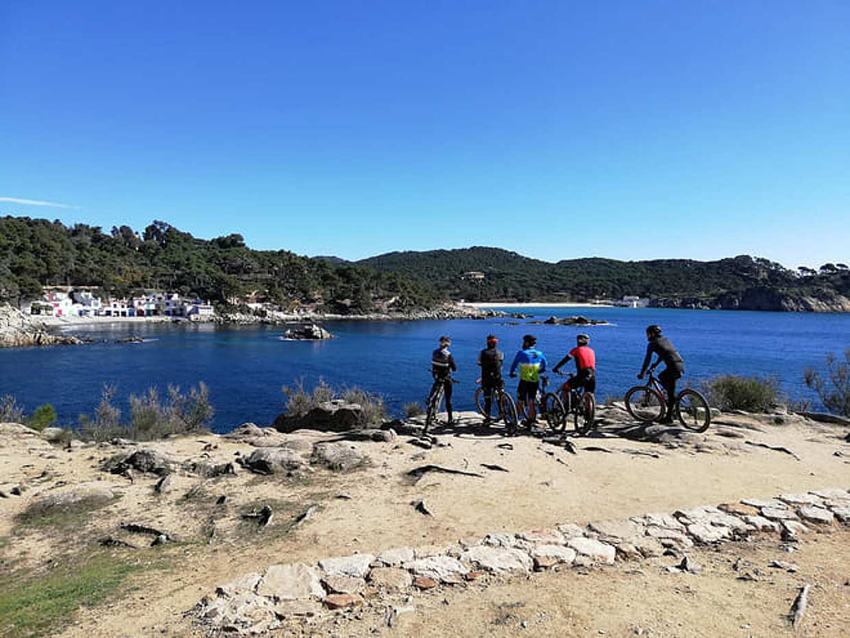 E-Bike Tour Costa Brava + winery tour & brunch