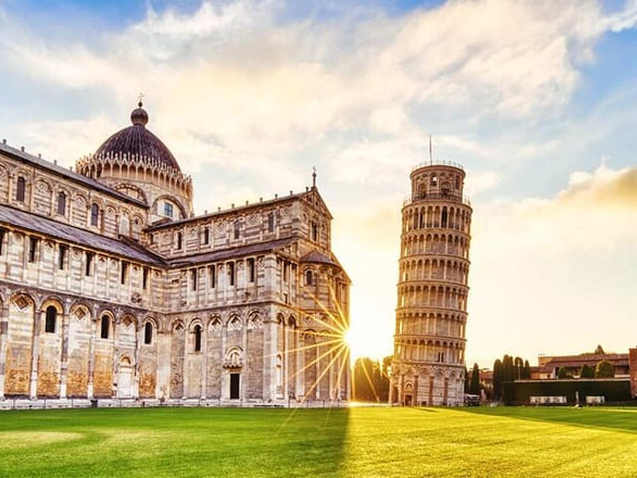 Private transfer from Florence to Pisa with 2hrs for sightseeing