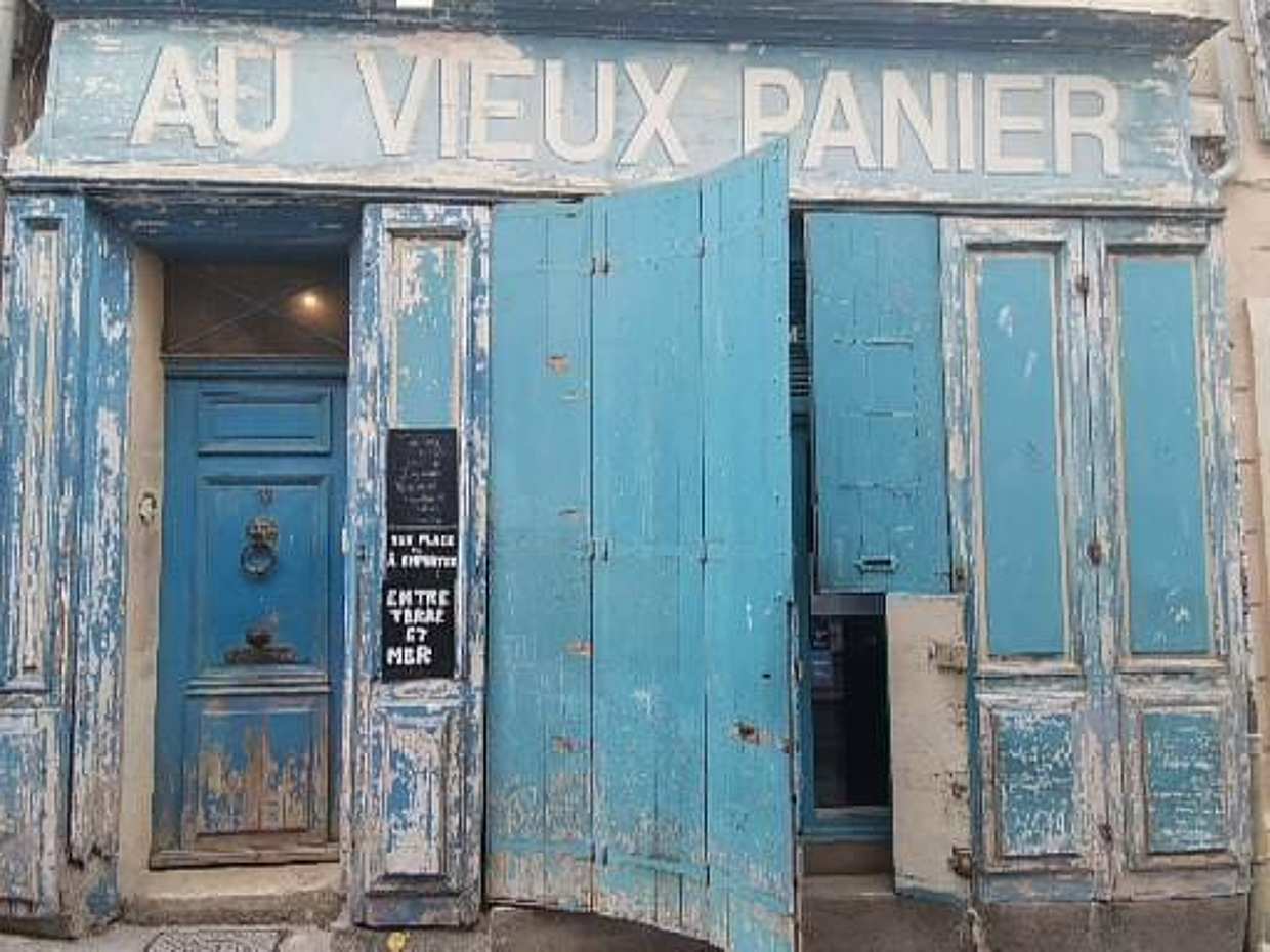 Old district, Street Art, Craft & Wine Tour