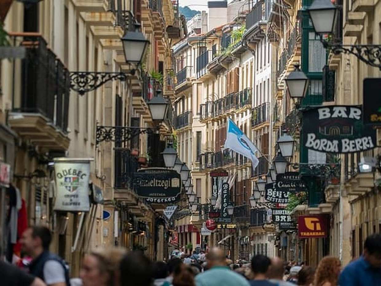 San Sebastian Scavenger Hunt & Self Guided Walking Tour in Spain, Donostia-San Sebastian, photo 5