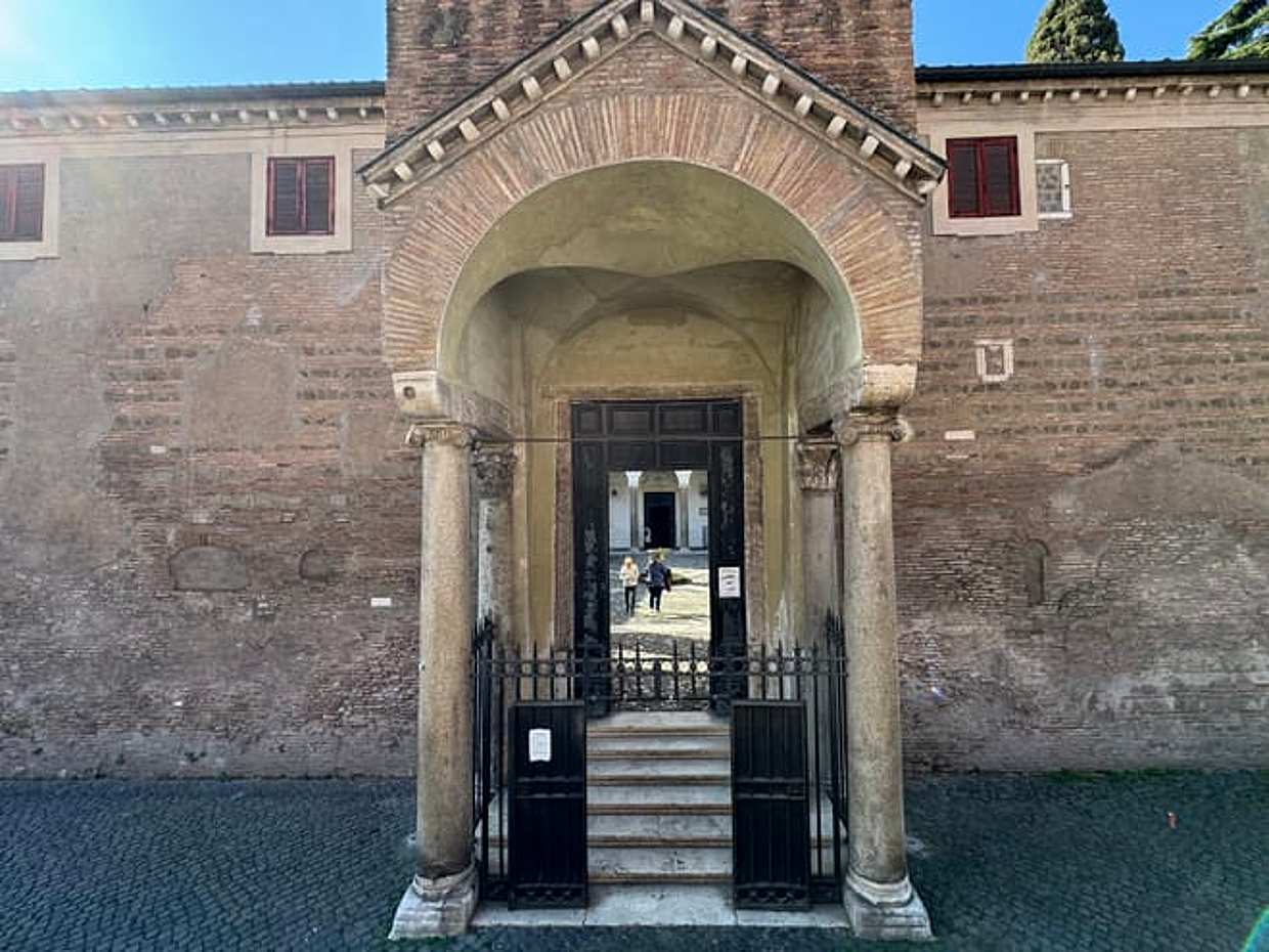 "Templos, ruinas y basílicas secretas subterráneas de Roma | Basílica de San Clemente en Italia", photo 2