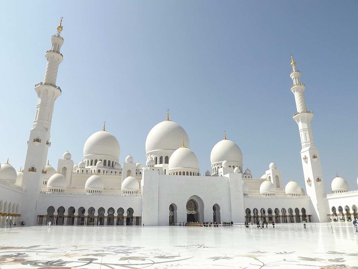 Full-day Abu Dhabi City Tour with Visit to Grand Mosque in United Arab Emirates, Dubai