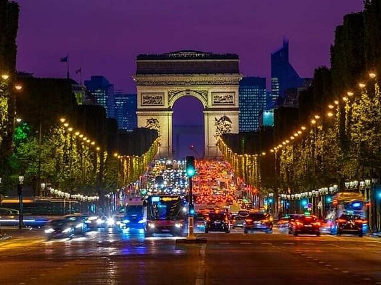 Private illumination Tour in Paris with Indian Dinner hotel Pickup in France, photo 5