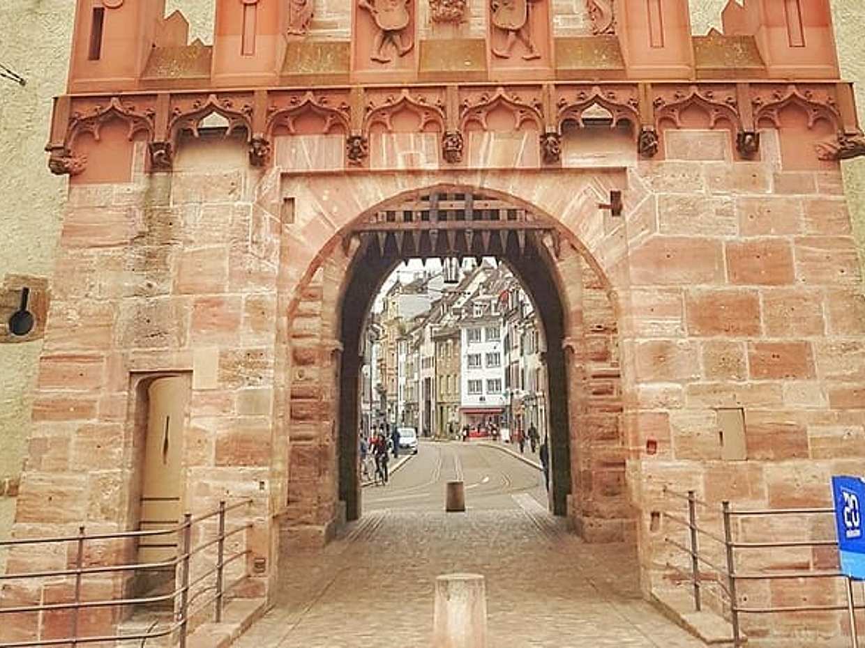 Scopri il Fascino di Basilea: Esclusivo Tour Privato a Piedi in Svizzera, Binningen, photo 3
