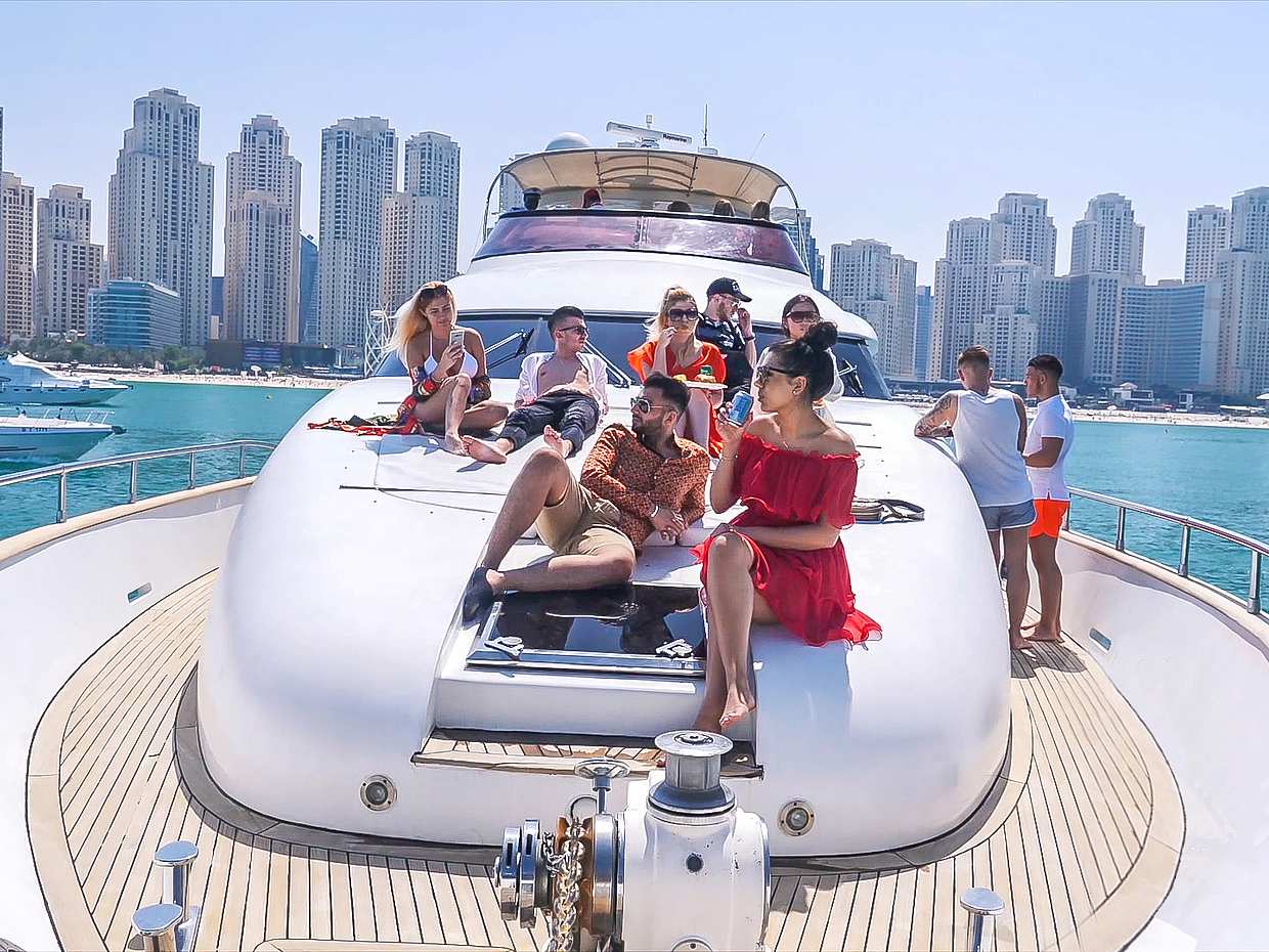 Luxury Afternoon Group Cruise with Live BBQ in United Arab Emirates, Dubai Harbour