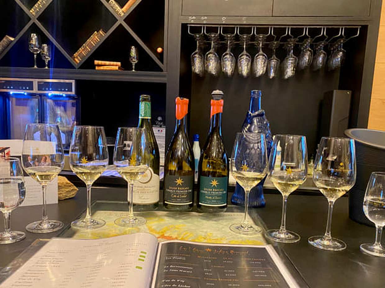 Chablis 20 Exquisite Wines Tasting Trip in Small-Group from Paris.