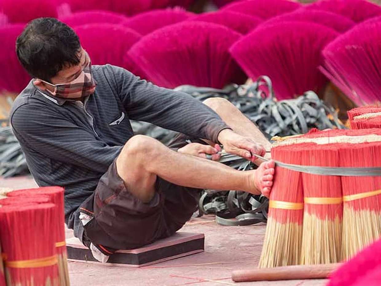 Quang Phu Cau Incense Village, Vietnam, photo 3