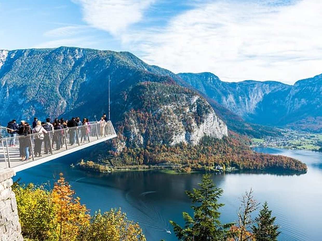 Private day trip from Salzburg to Mondsee, Hallstatt and back in Austria, photo 3