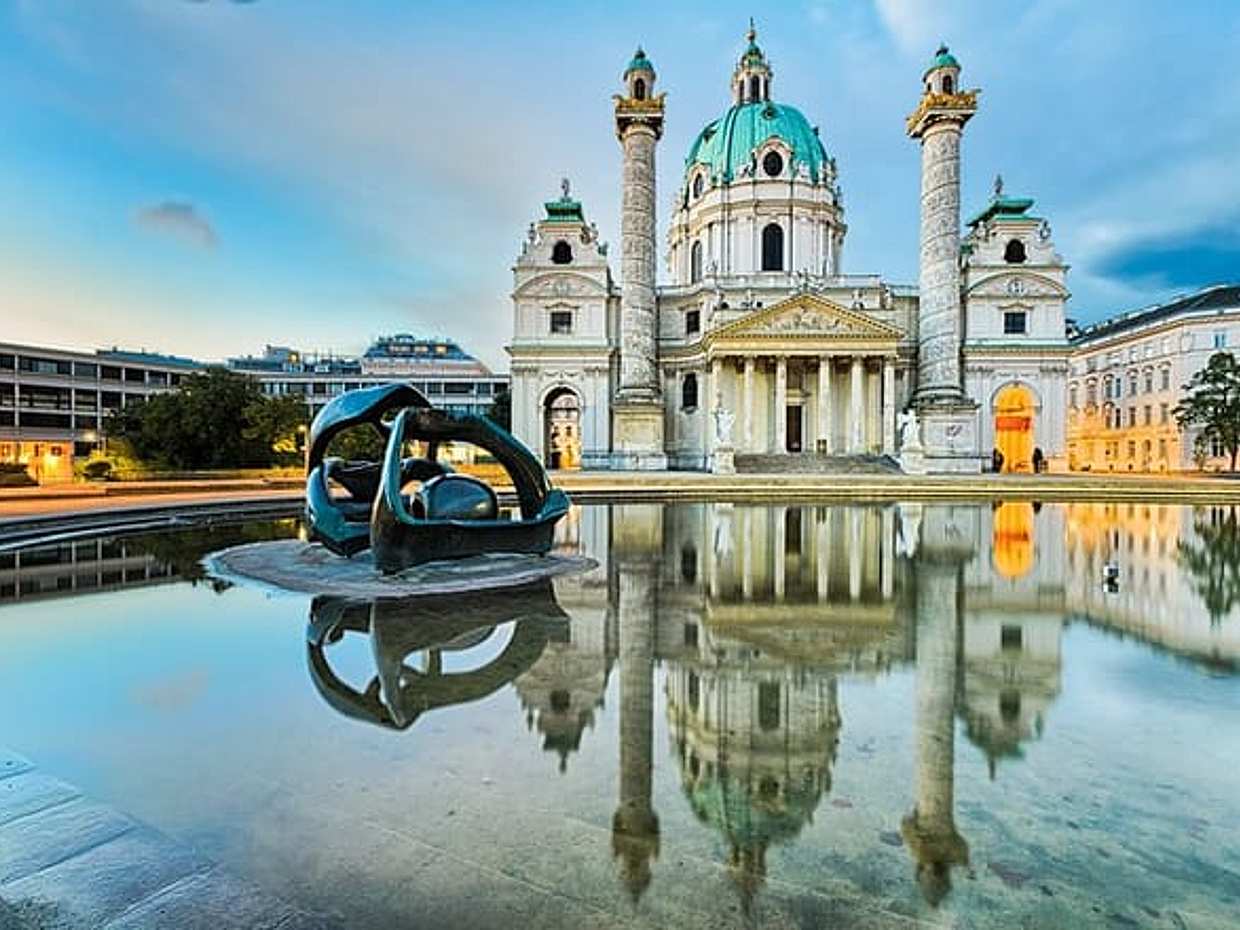 Private Transfer Salzburg-Vienna, Stops in St.Gilgen & Hallstatt, photo 4