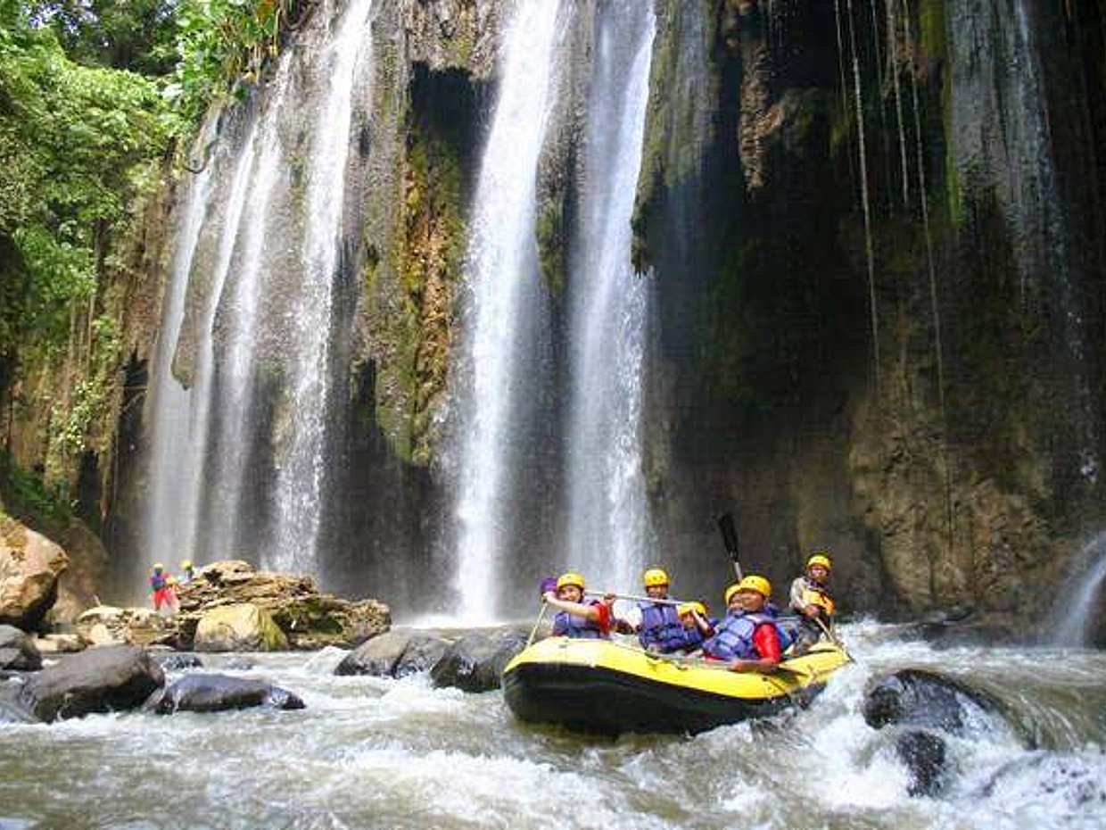 2-Tages-Tour: Atemberaubender Bromo-Sonnenaufgang + Pekalen-Rafting mit Smart Journey in Indonesien, Java
