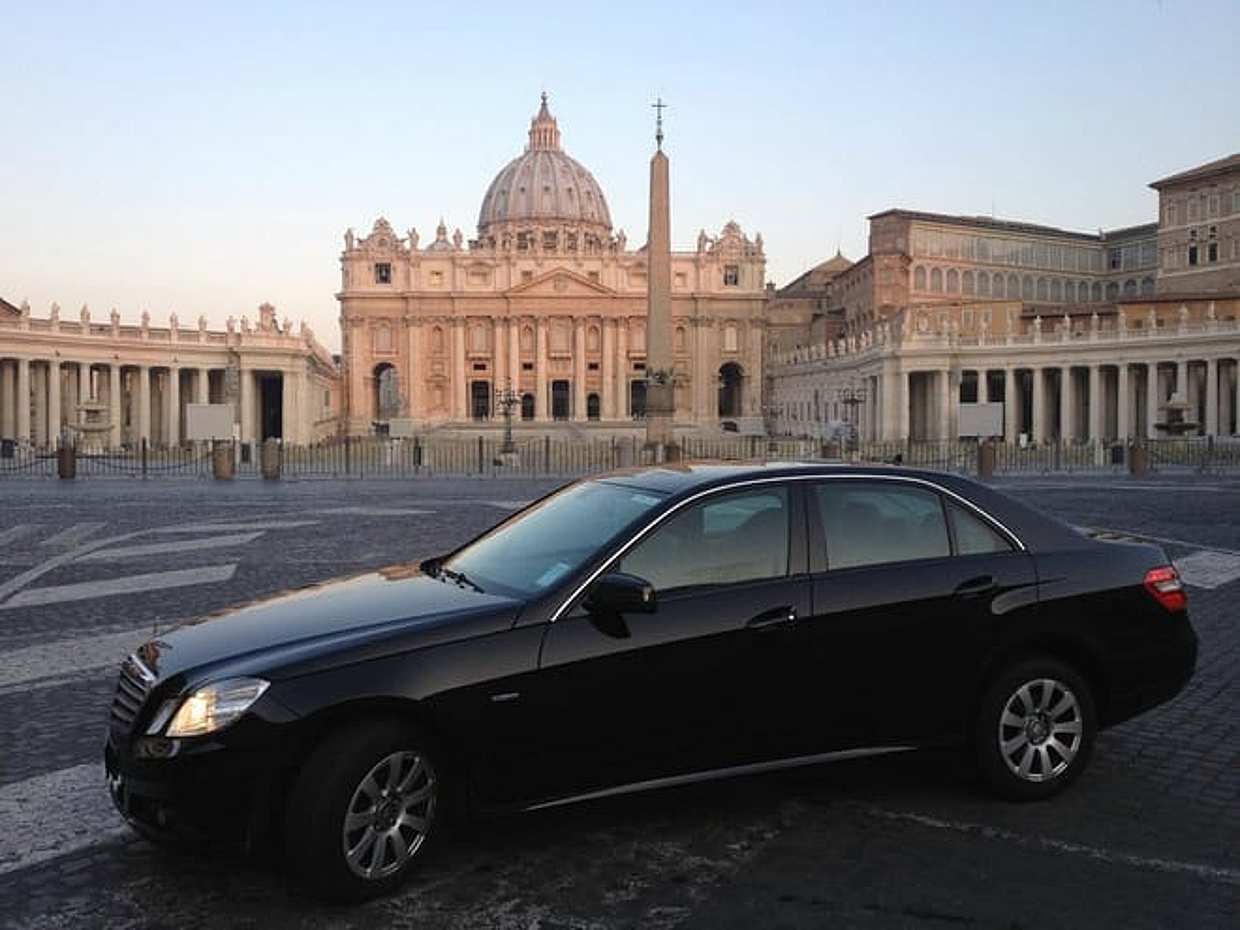 3-Hours Private Sightseeing Tour of Rome by Luxury Vehicle, photo 5
