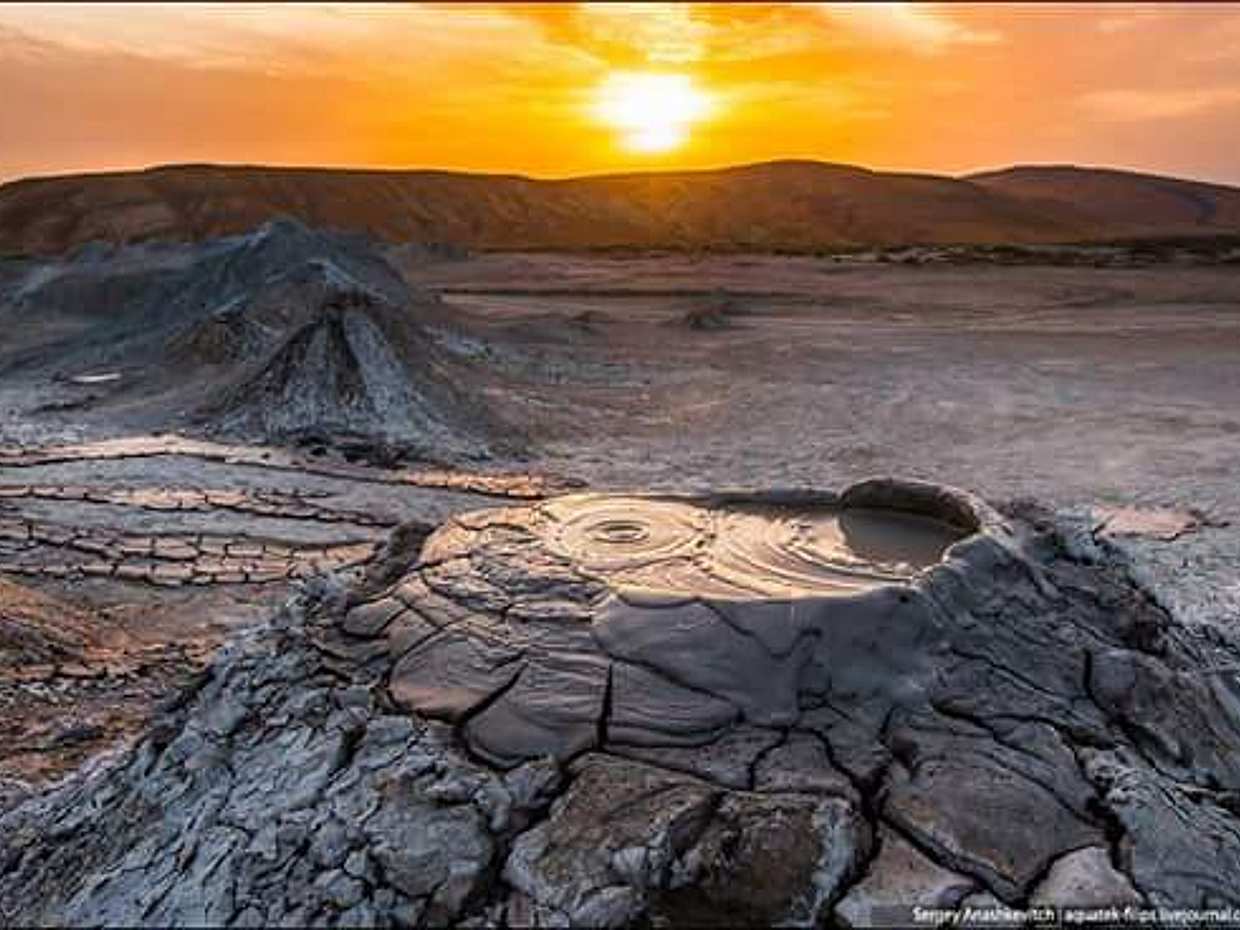 Gobustan Reserve Trip: Stone Age Rock Art (Petroglyphs) and Mud Volcanoes
in Azerbaijan, Baku, photo 2