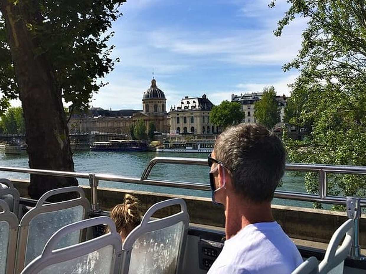 Full Day Paris VIP Open deck bus shopping Tour Private Pick up, photo 2