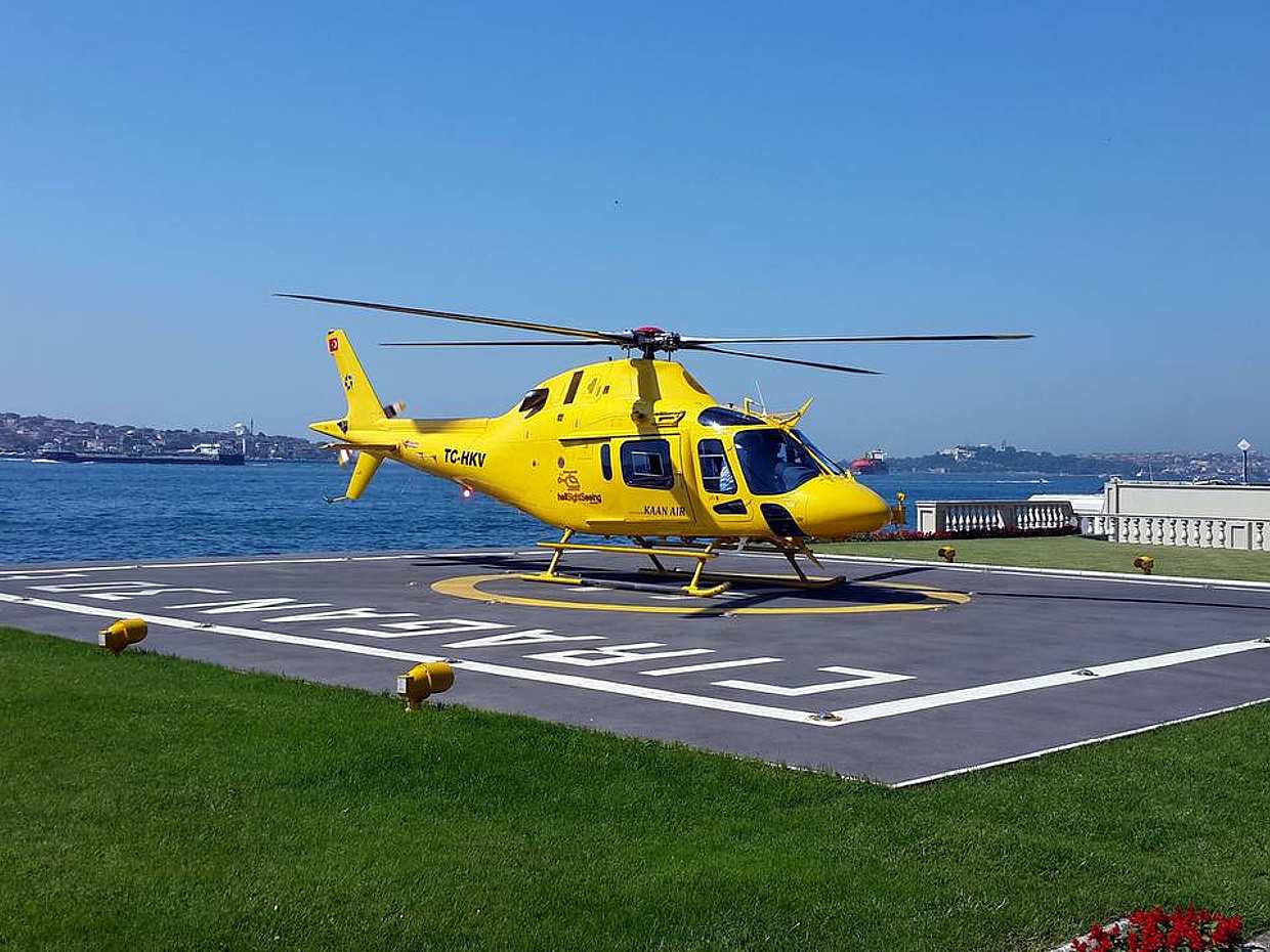 Private helicopter flight over Istanbul, photo 2