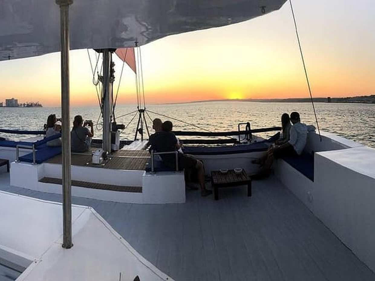 Lisbon Sunset Catamaran Cruise on The Tagus River in Portugal, photo 5