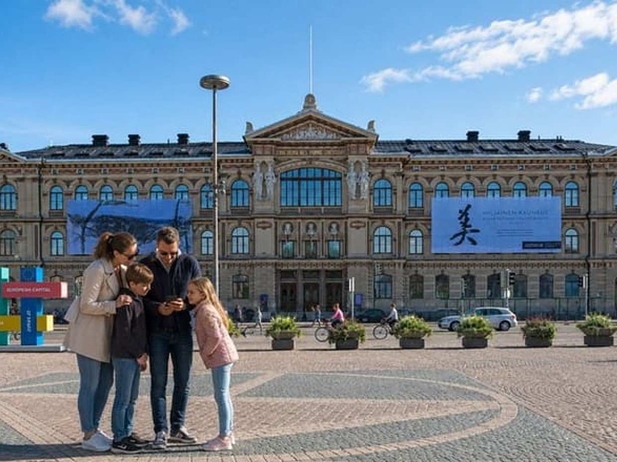Helsinki Scavenger Hunt & Highlights Self-Guided Walking Tour in Finland, photo 3