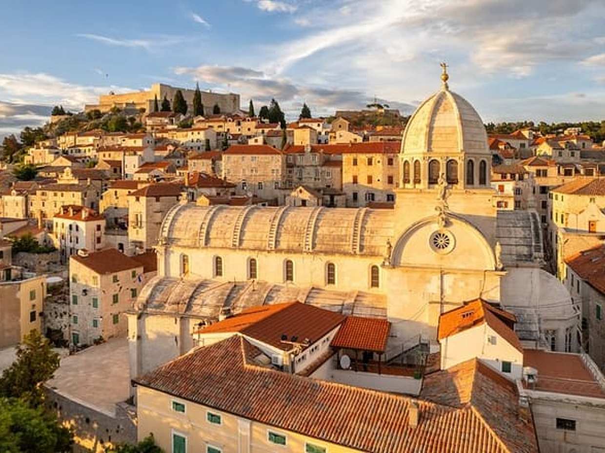 Privater Tagesausflug: Split nach Sibenik, Zadar, lokaler englischer Fahrer in Kroatien