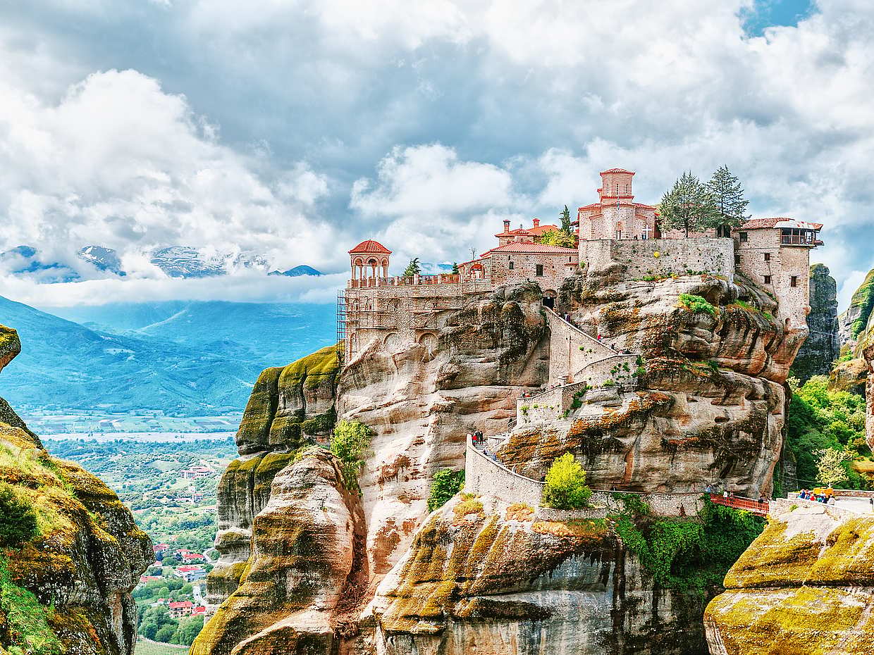 Passeio privado de dia inteiro de Meteora a partir de Salónica de comboio