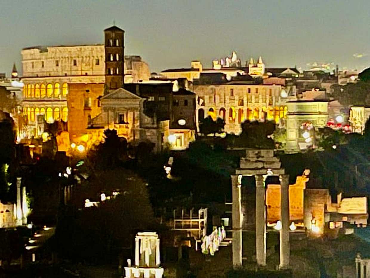 Rome by Night Private Golf Cart Tour with Pick-Up & Drop-Off, photo 4
