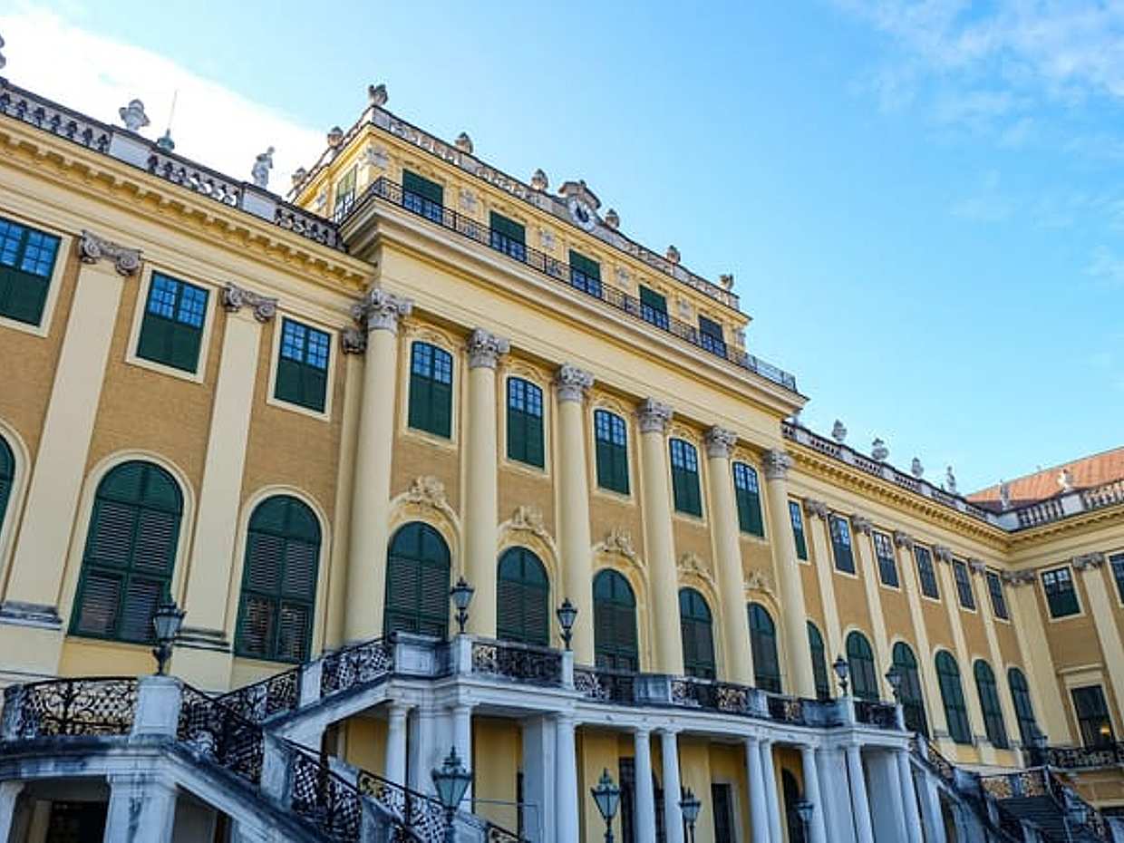 ATVI054 : 1-hour Schonbrunn Palace Gardens Vienna Walking Tour in Austria, photo 2